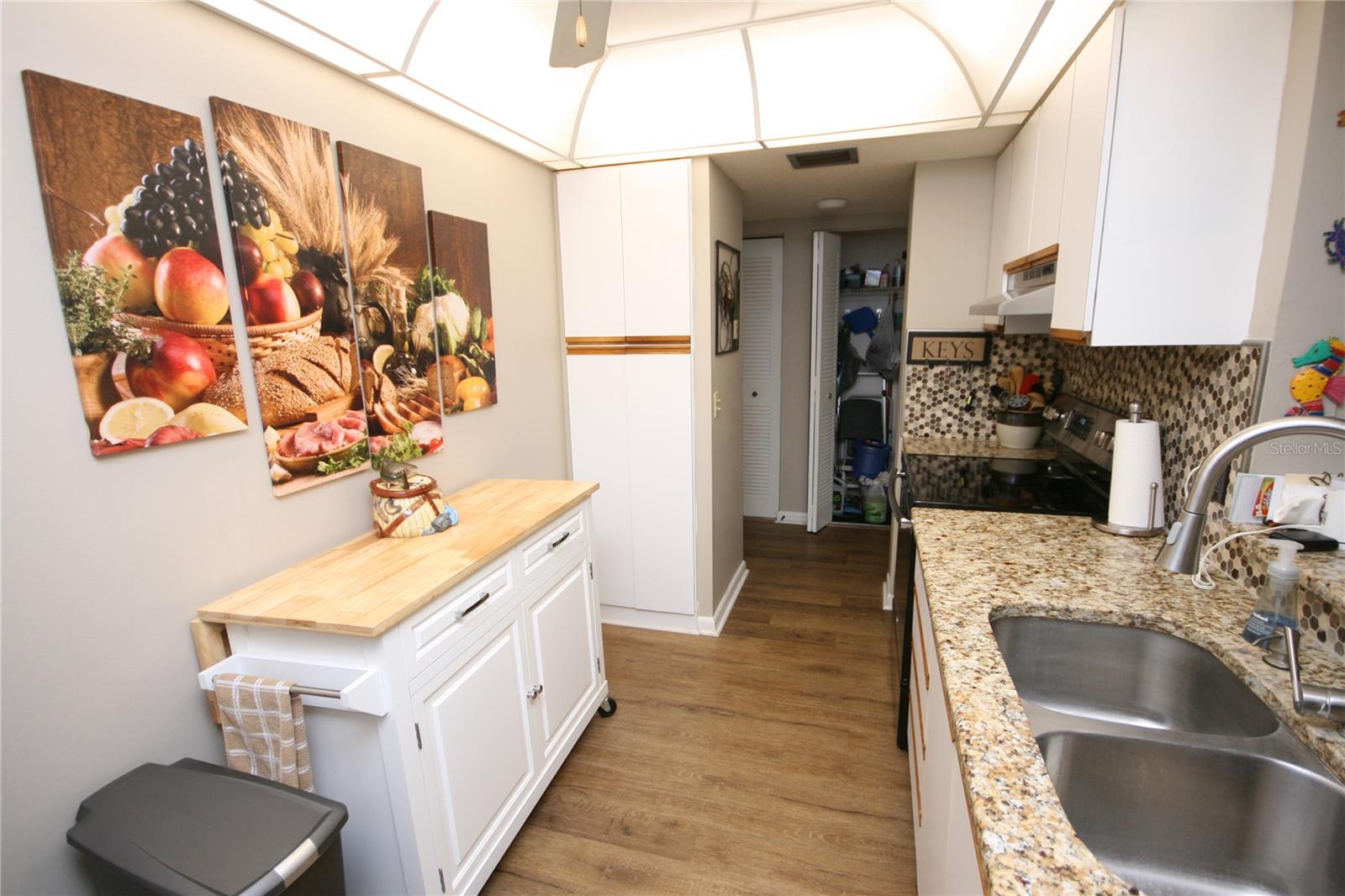 BAY MARINER THE CONDO - Residential