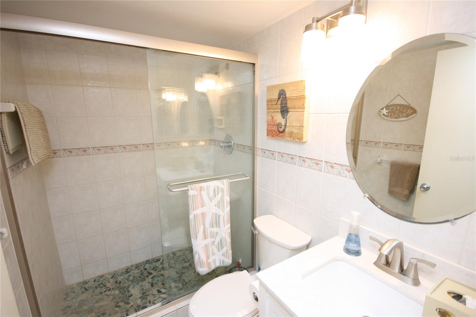 BAY MARINER THE CONDO - Residential