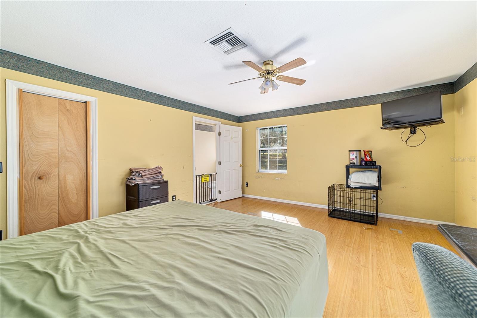 THOROUGHBRED ACRES - Residential