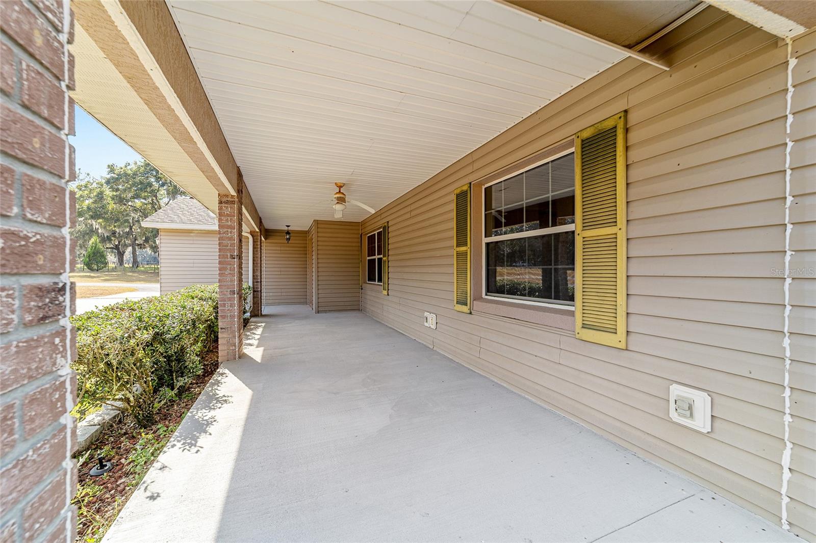 THOROUGHBRED ACRES - Residential