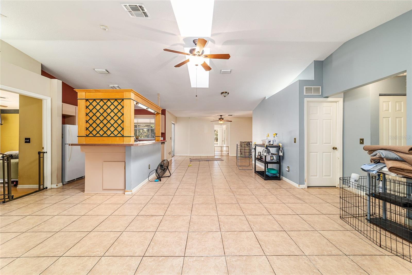 THOROUGHBRED ACRES - Residential