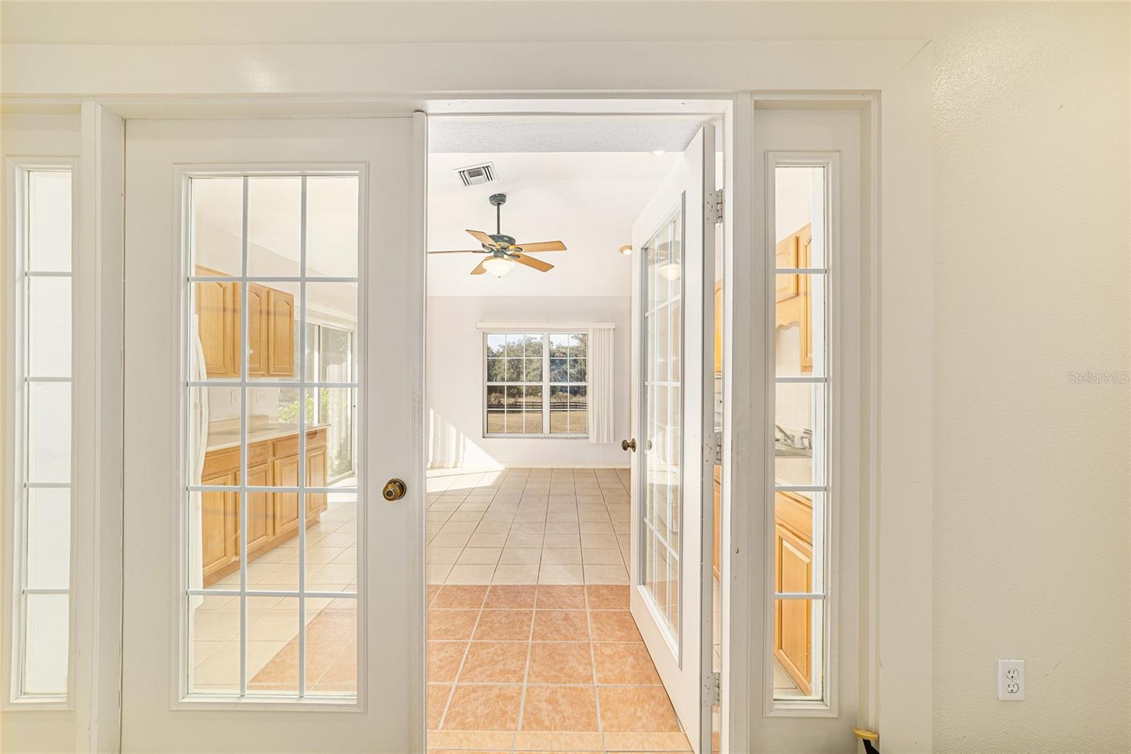 THOROUGHBRED ACRES - Residential