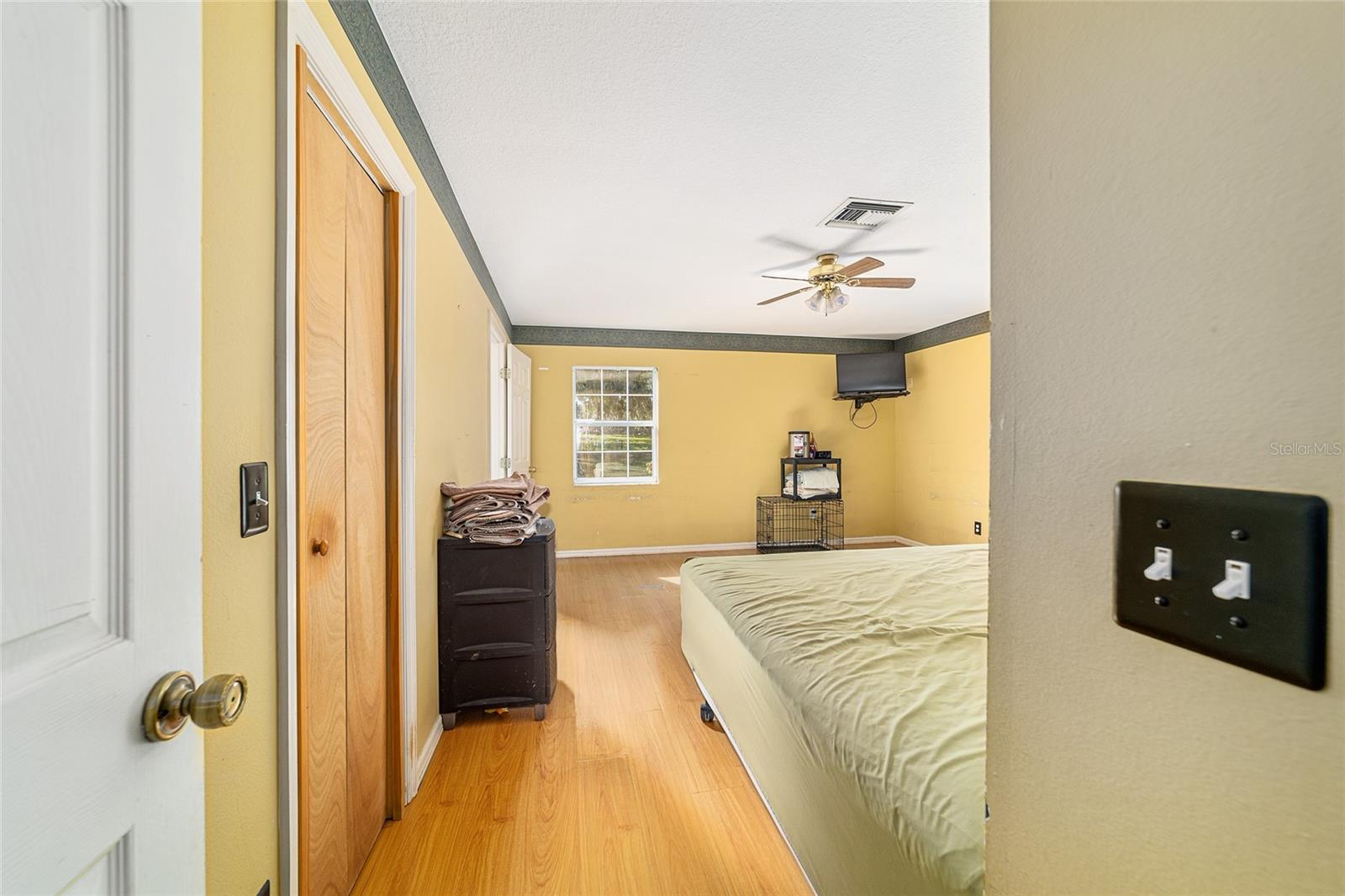 THOROUGHBRED ACRES - Residential