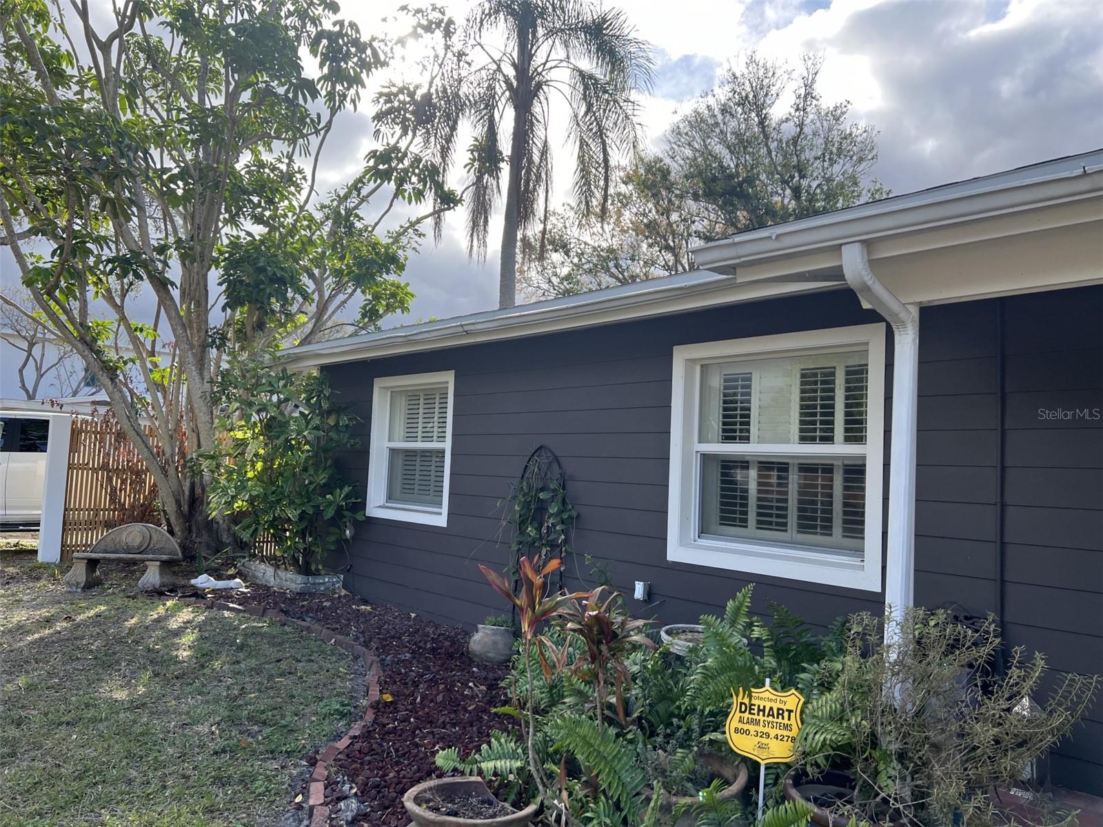 LOMA LINDA PARK - Residential