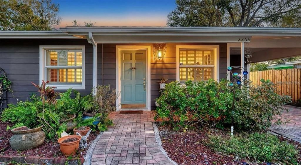 Photo of 2264 Floyd Street, Sarasota, FL 34239 (MLS # GC534523)
