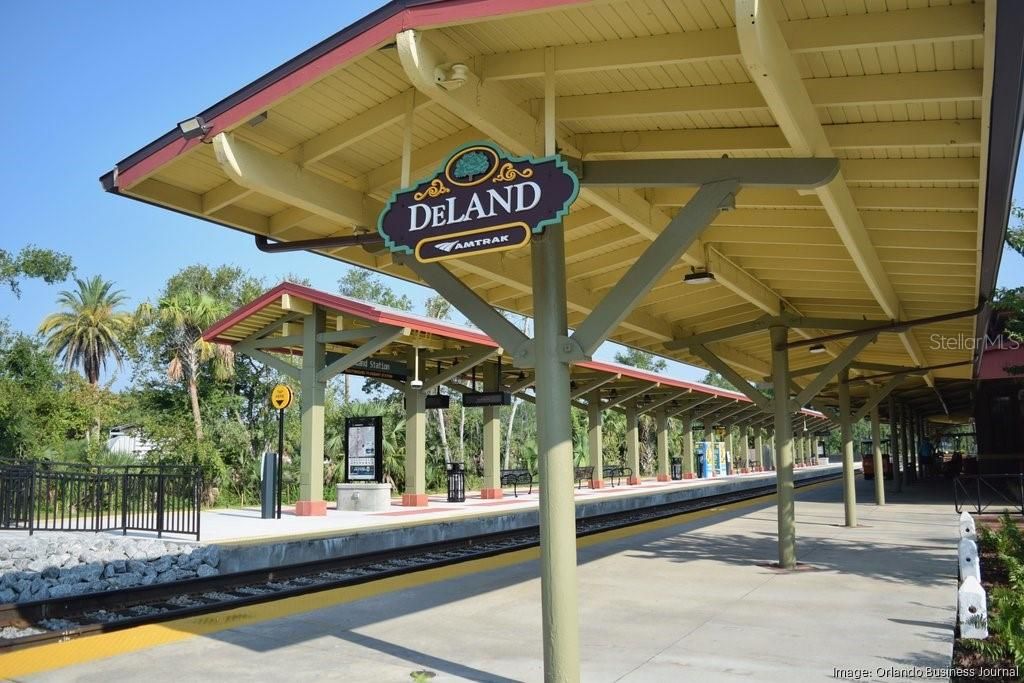 Photo of 2505 Old New York Avenue, Deland, FL 32720 (MLS # V4939062)