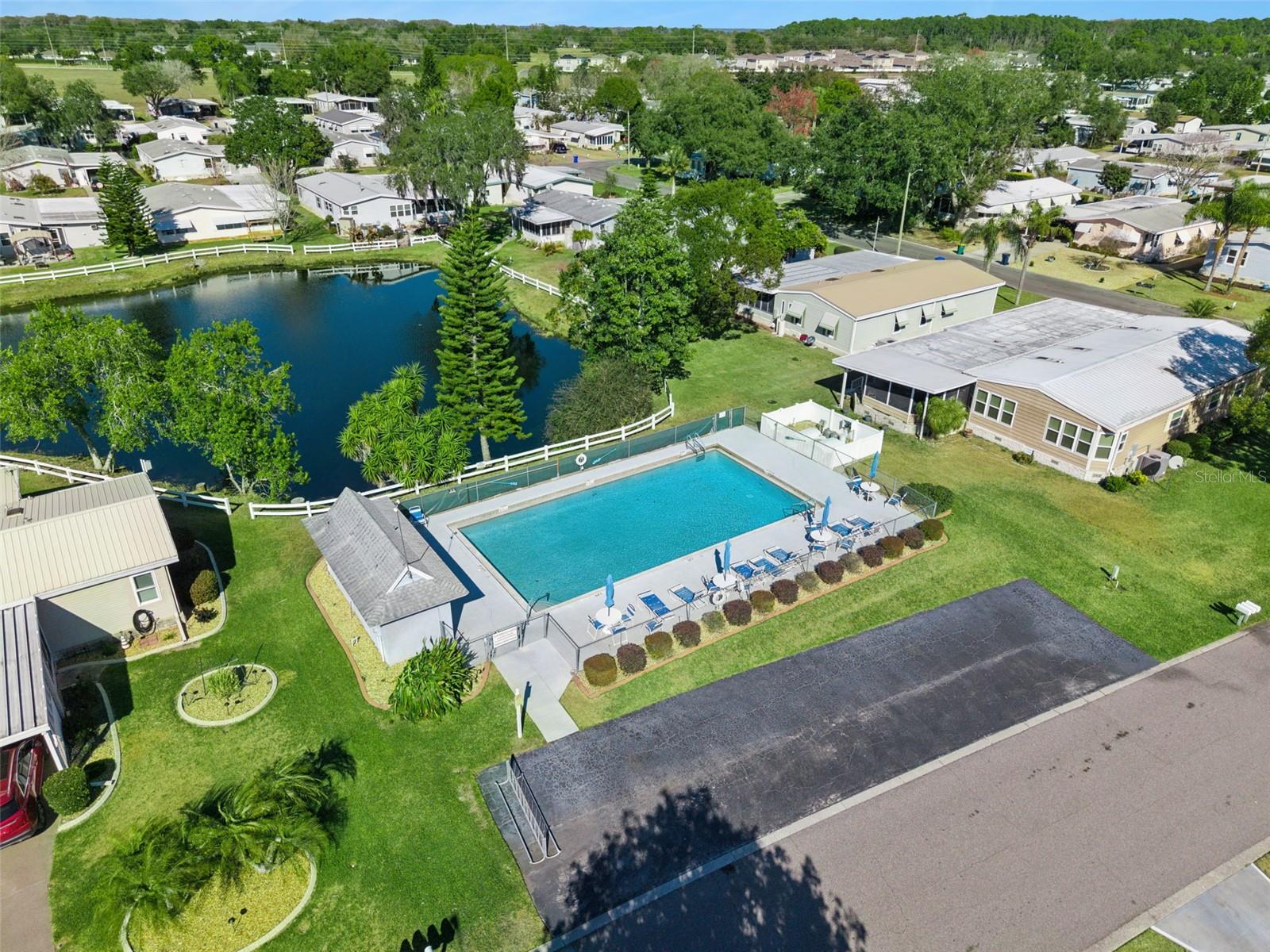 TAVARES FOX RUN MOBILE HOME - Residential