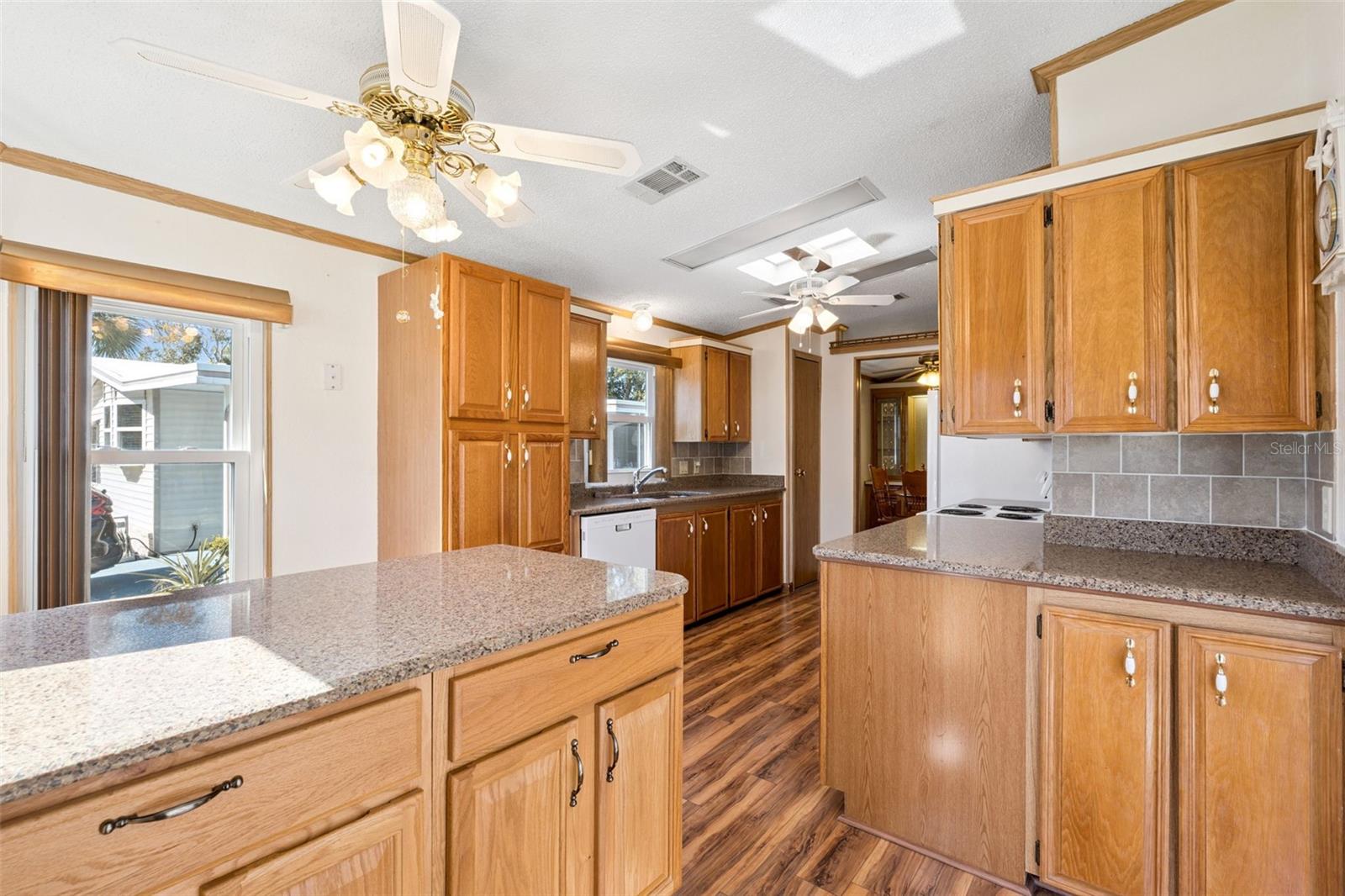 TAVARES FOX RUN MOBILE HOME - Residential