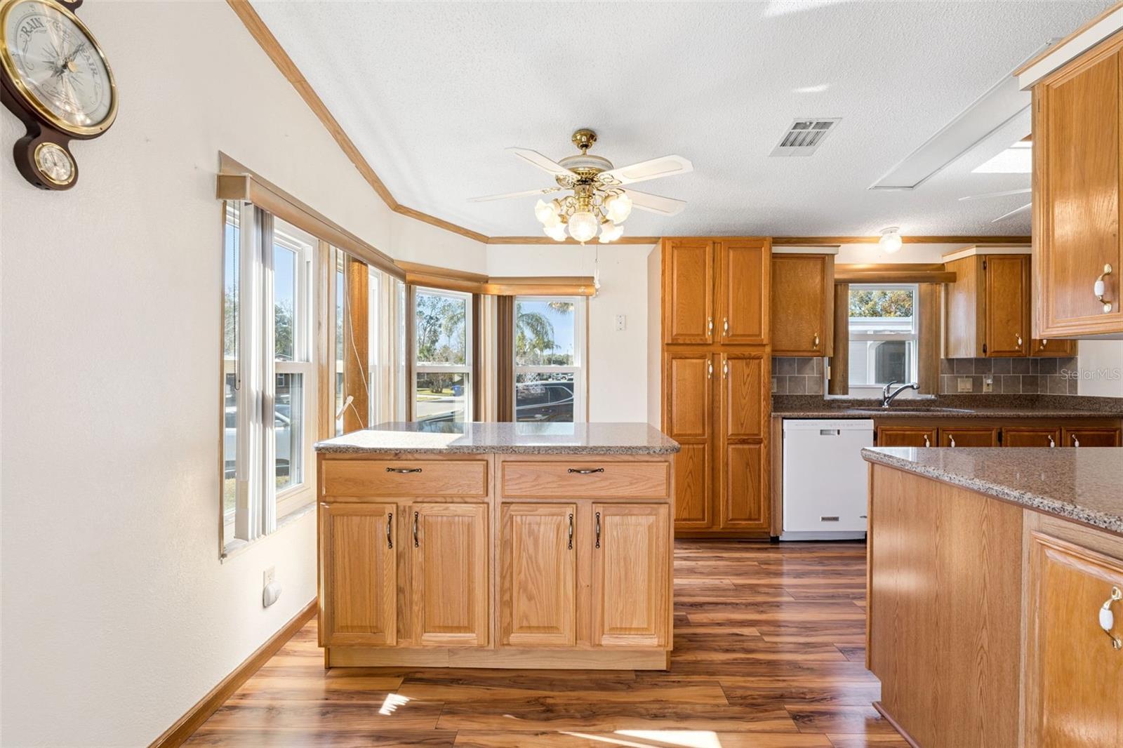 TAVARES FOX RUN MOBILE HOME - Residential