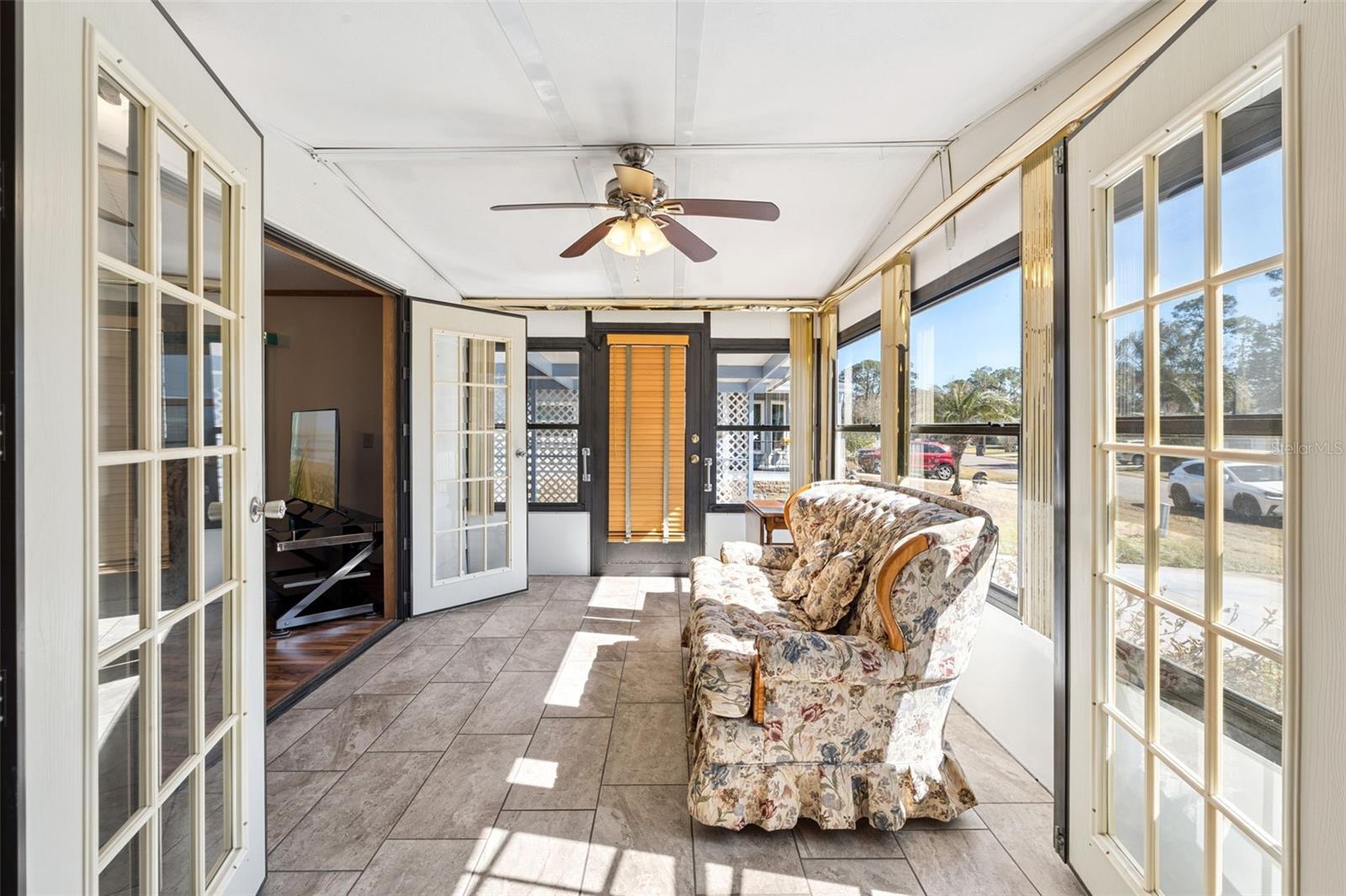 TAVARES FOX RUN MOBILE HOME - Residential