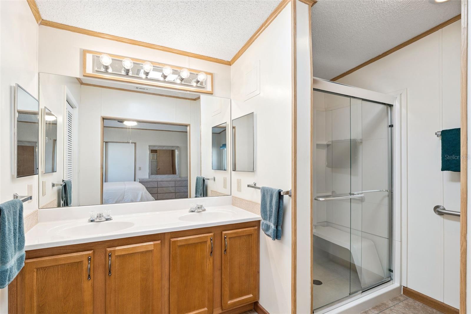 TAVARES FOX RUN MOBILE HOME - Residential