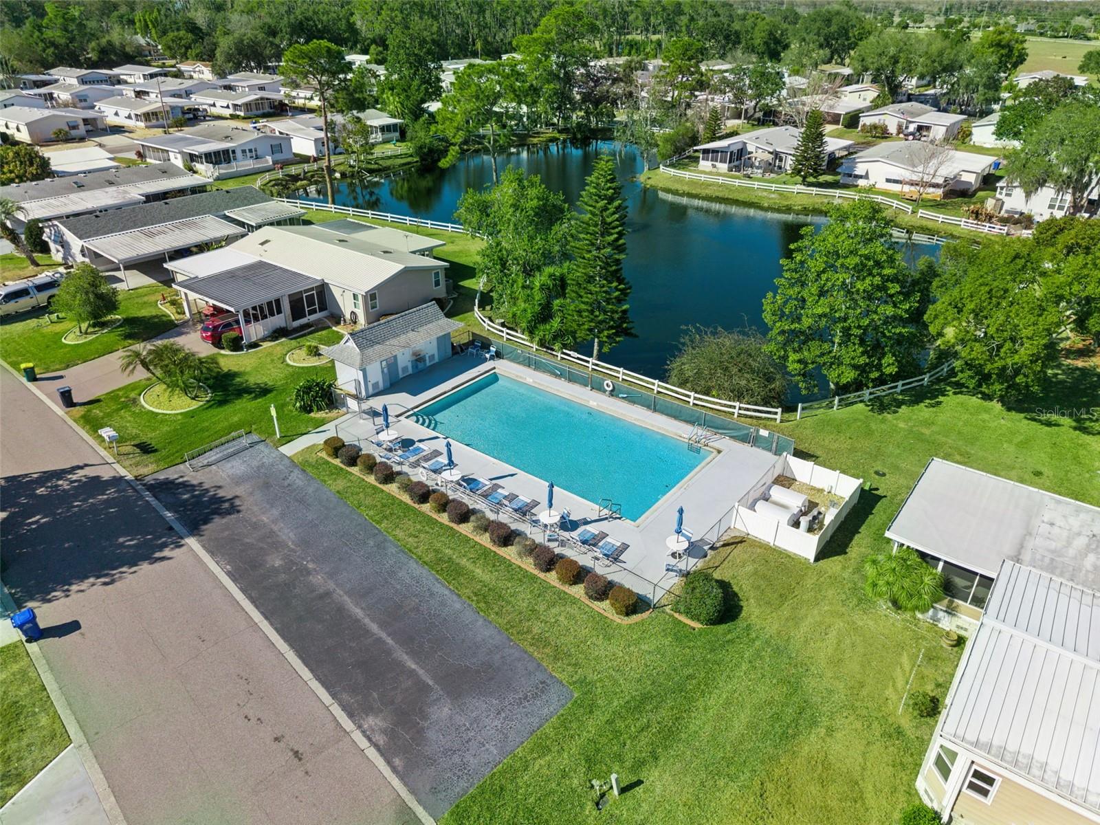 TAVARES FOX RUN MOBILE HOME - Residential