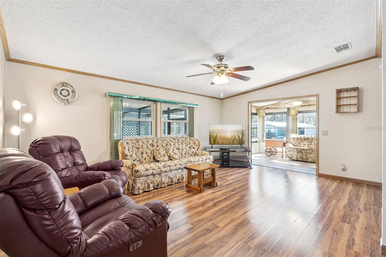 TAVARES FOX RUN MOBILE HOME - Residential