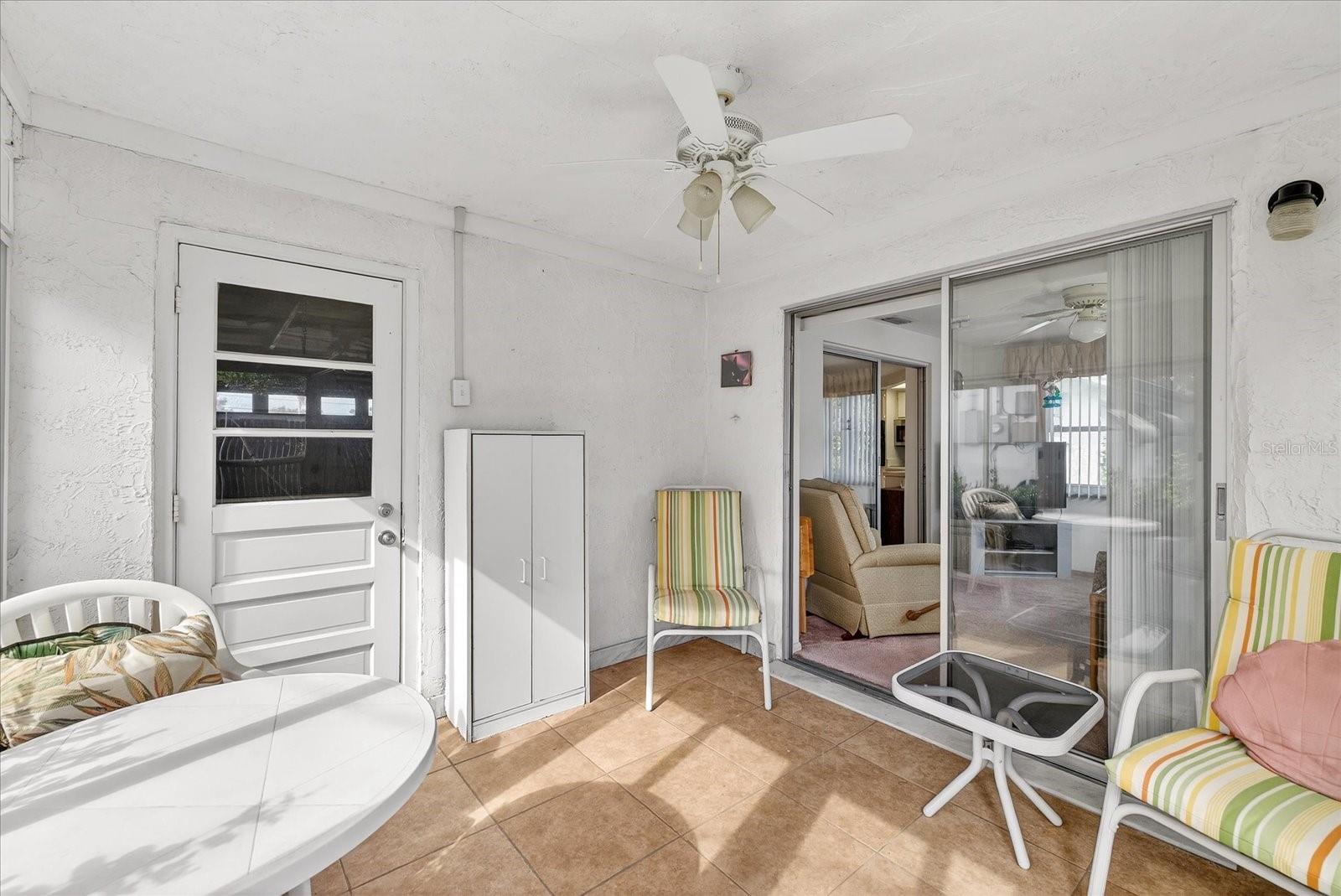 COLONIAL MANOR - Residential