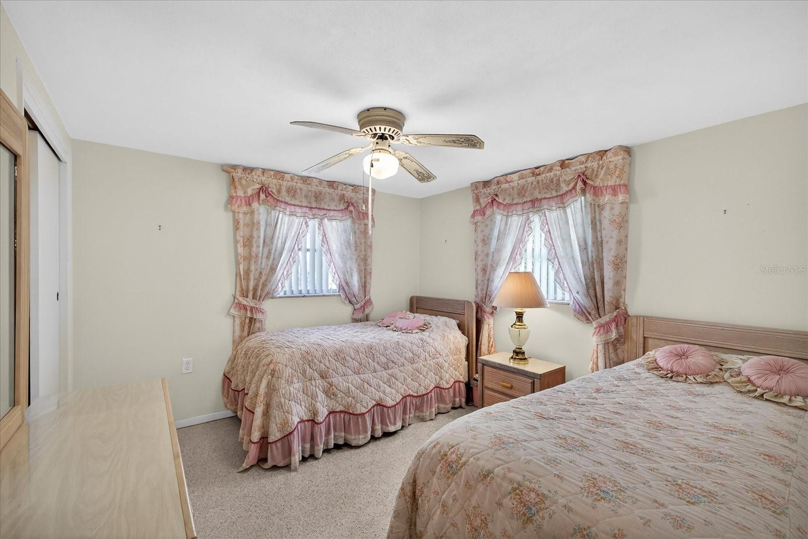 COLONIAL MANOR - Residential