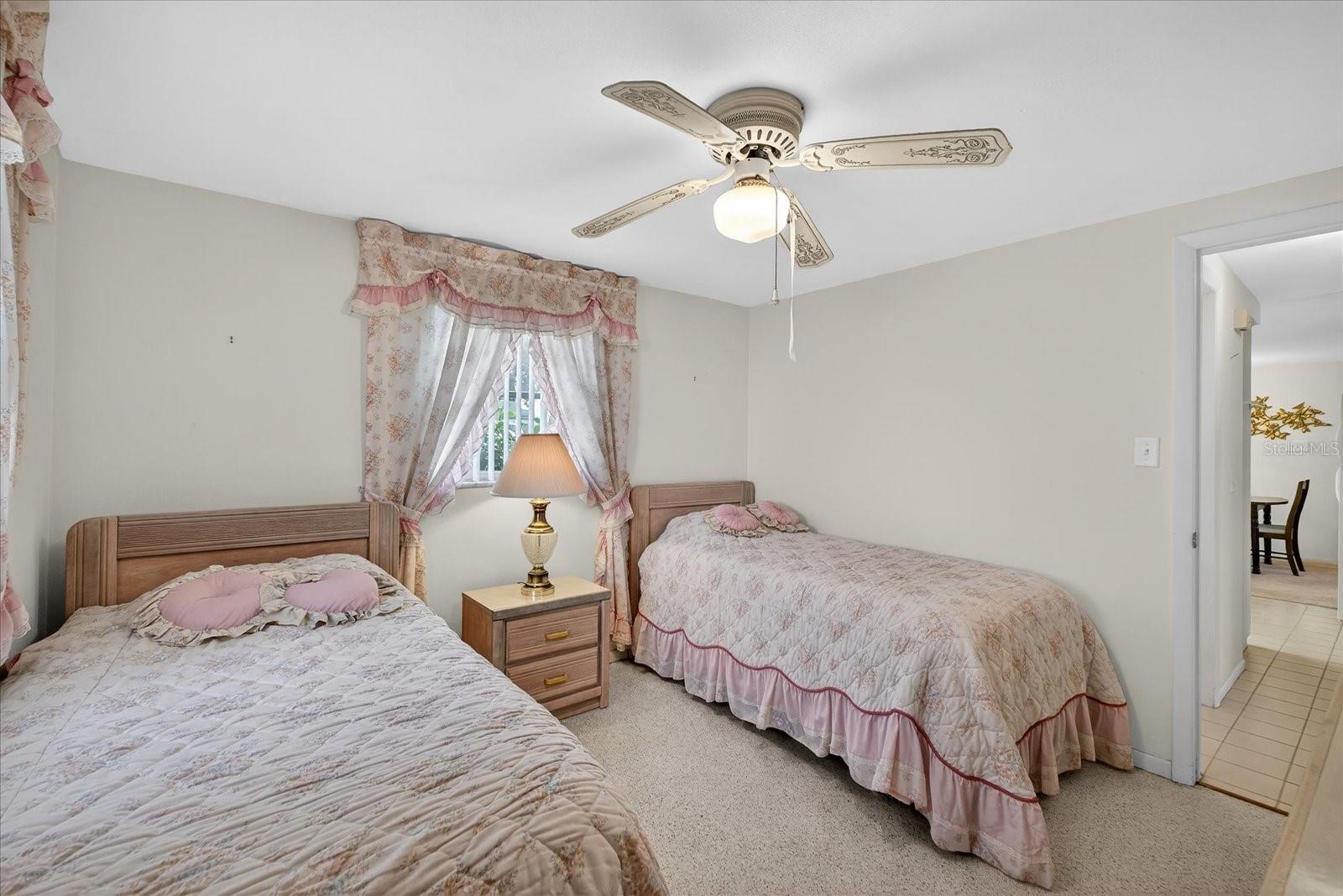 COLONIAL MANOR - Residential