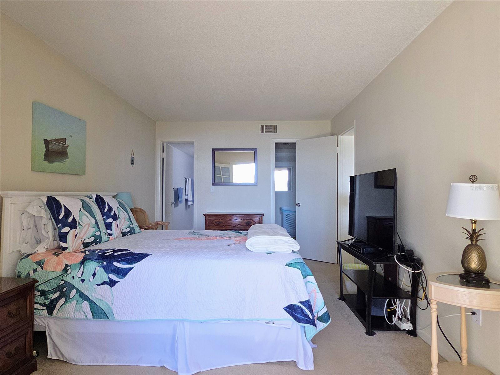 WASHINGTON TOWERS THE CONDO - Residential Lease