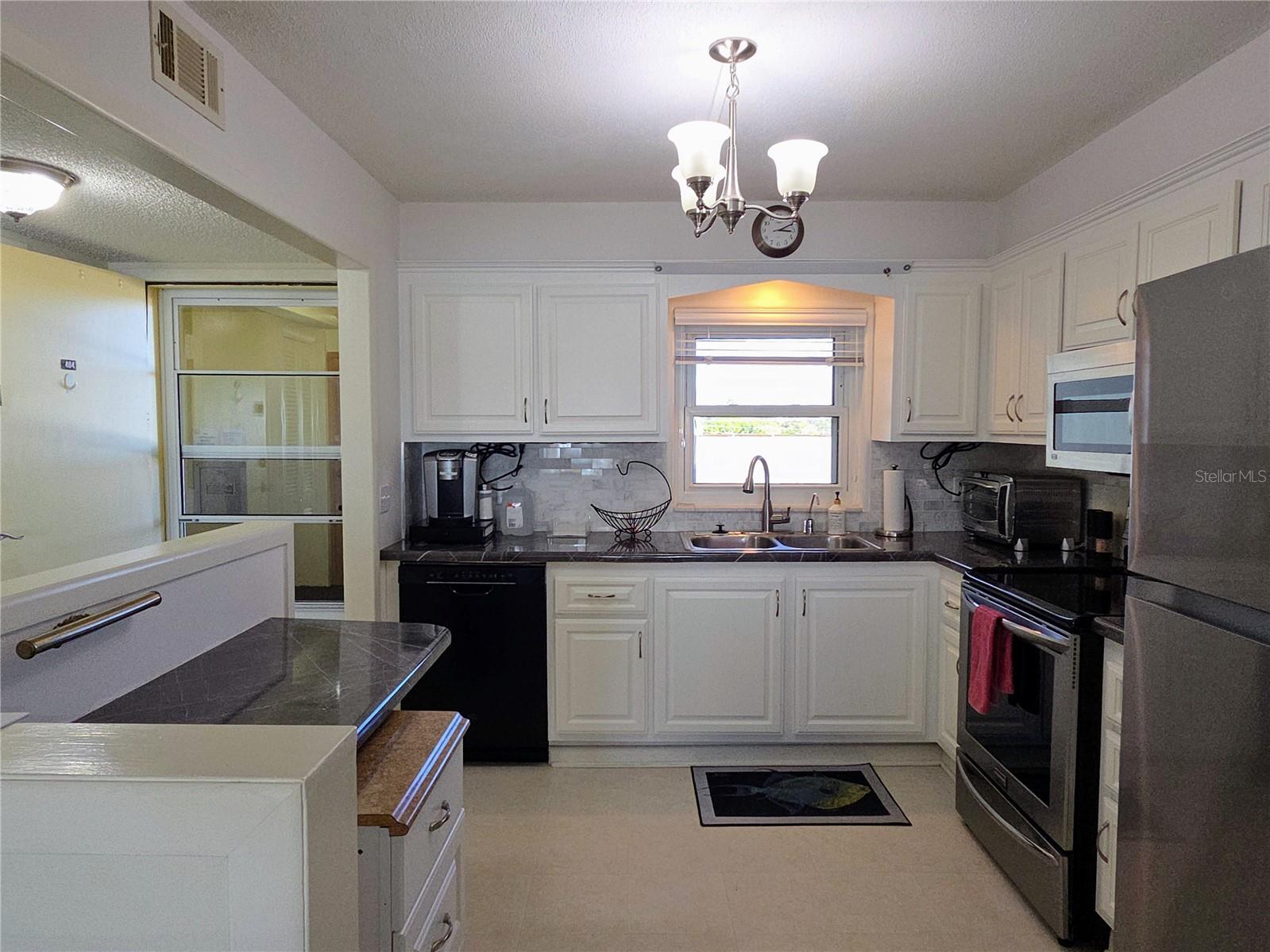 WASHINGTON TOWERS THE CONDO - Residential Lease