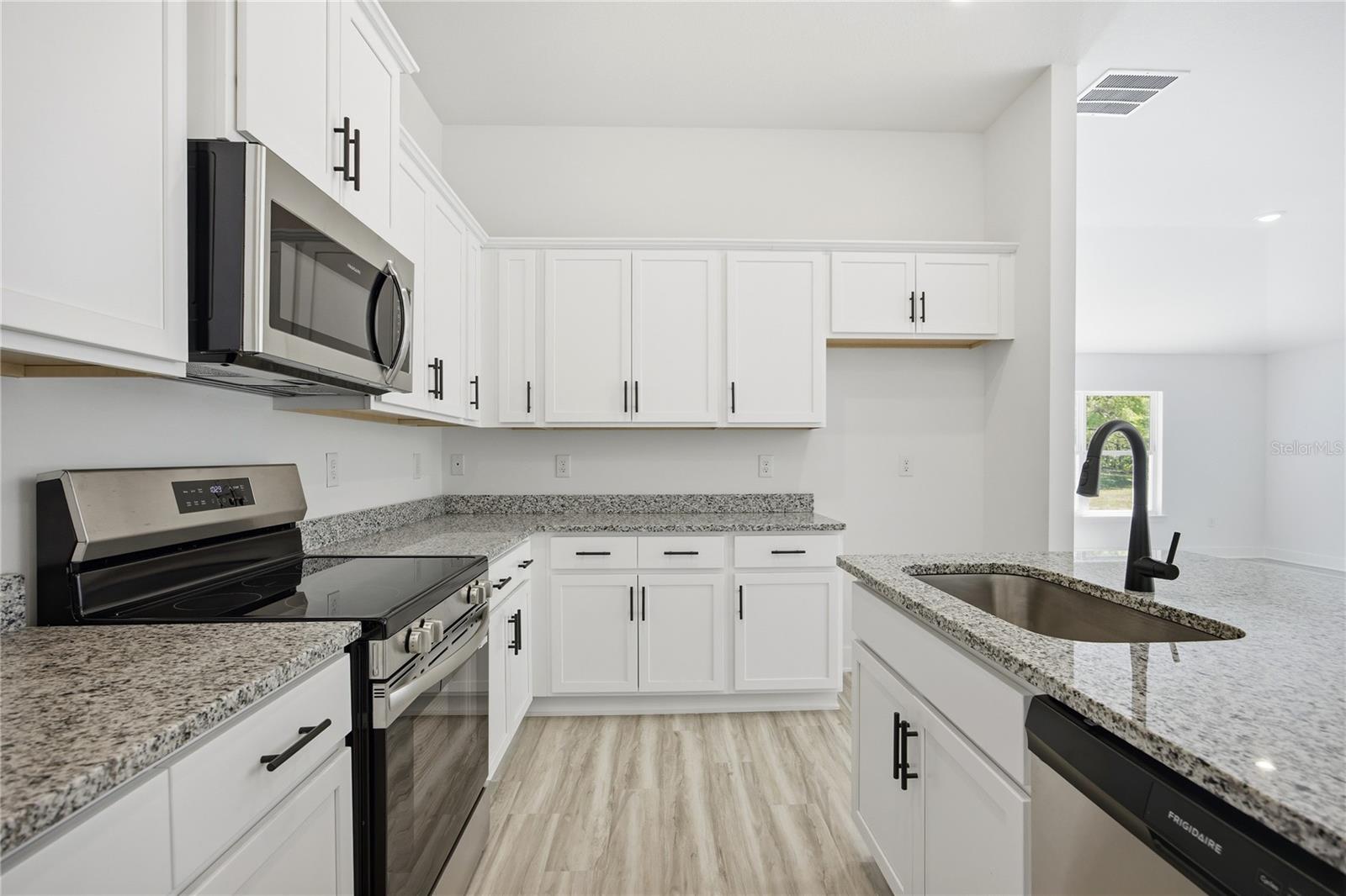 BRIARWOOD - Residential