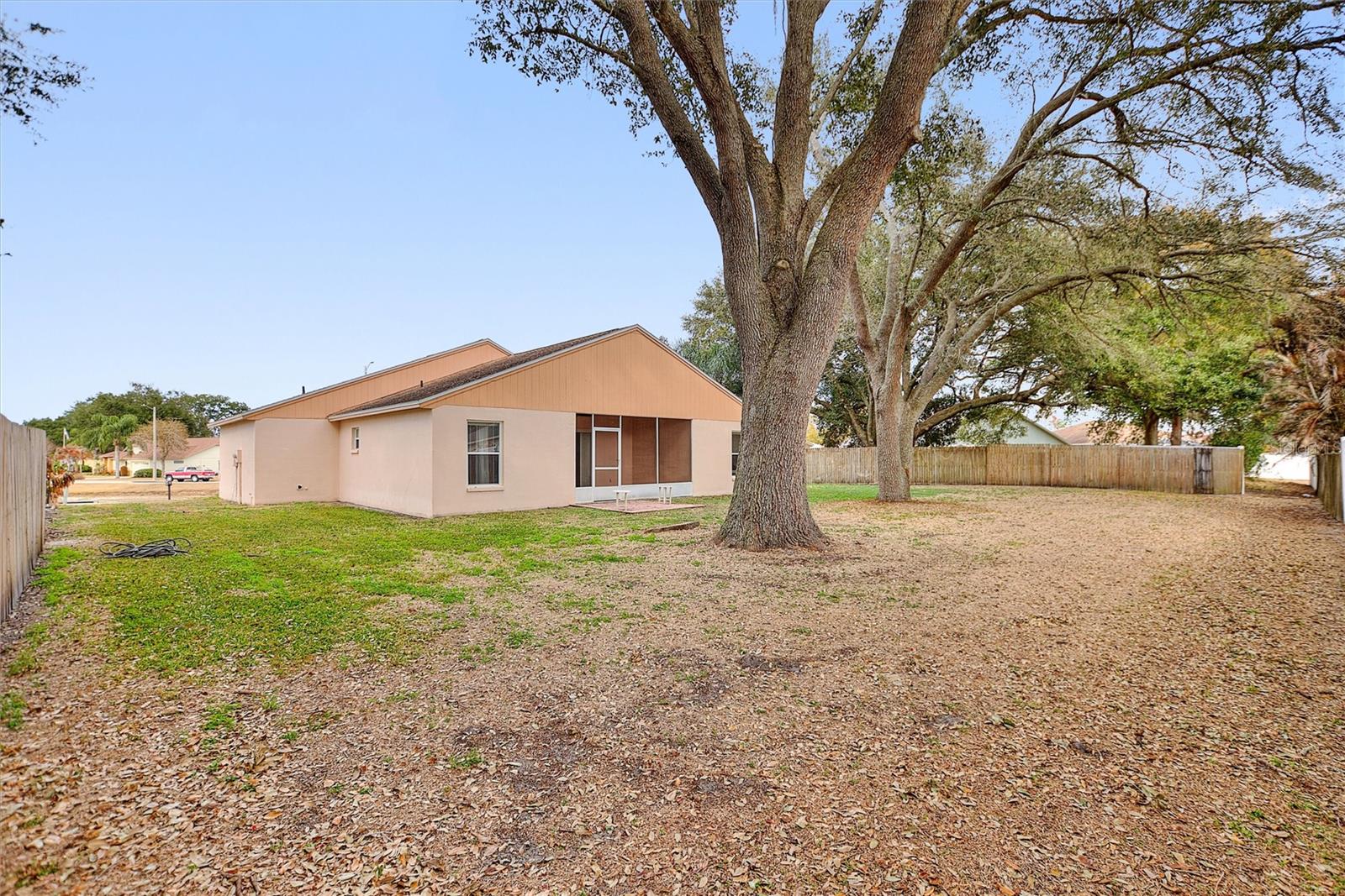 HIGHLAND HARBOR - Residential