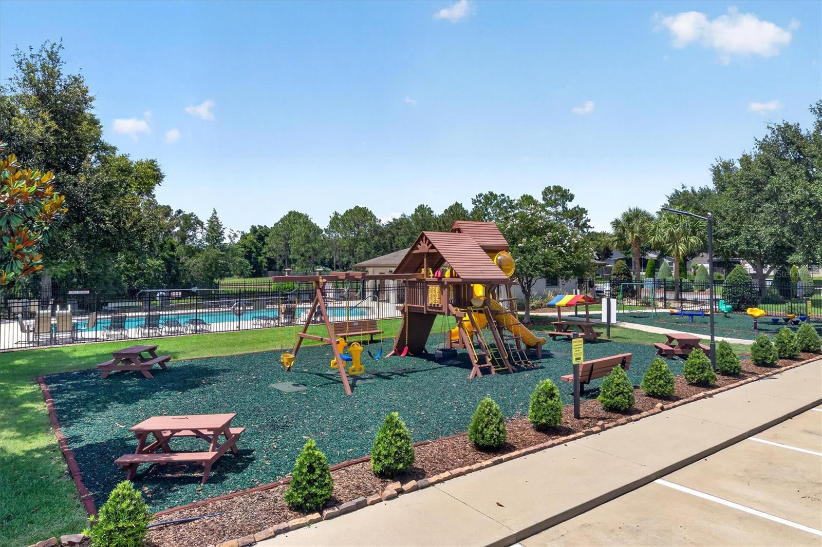 HALLAM PRESERVE EAST - Residential