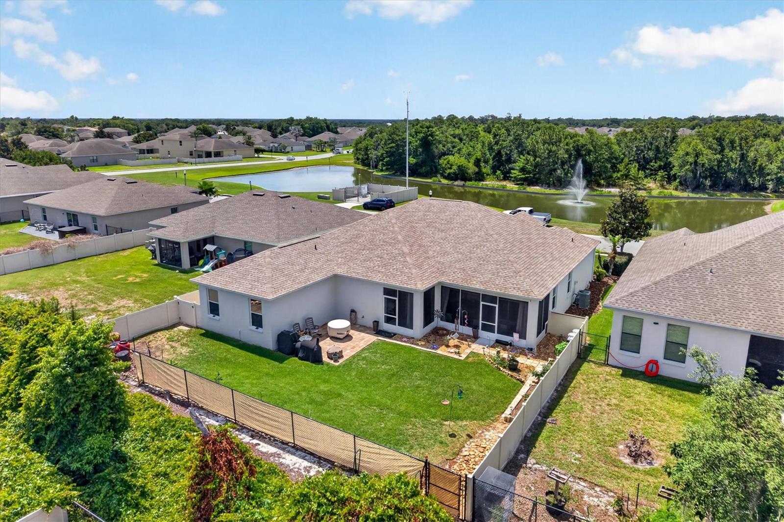 HALLAM PRESERVE EAST - Residential