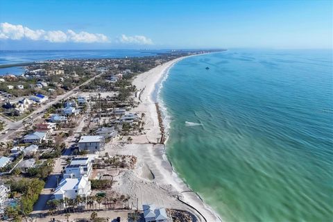 A home in LONGBOAT KEY