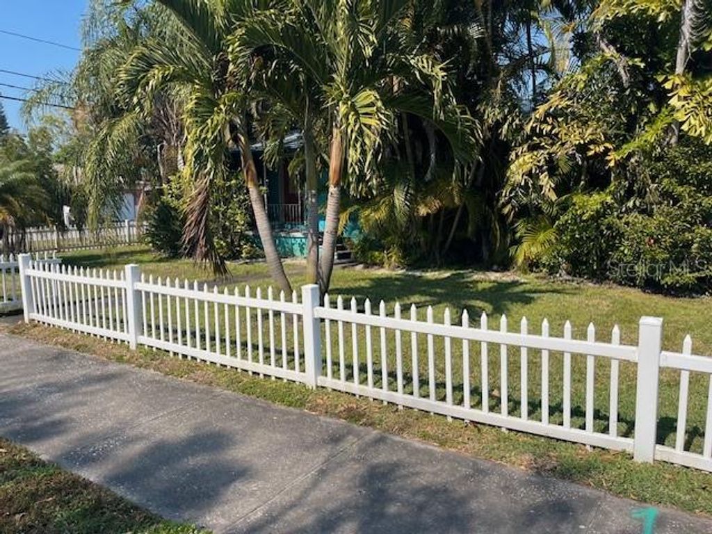 Photo of 5325 11th Avenue S, Gulfport, FL 33707 (MLS # L4961245)