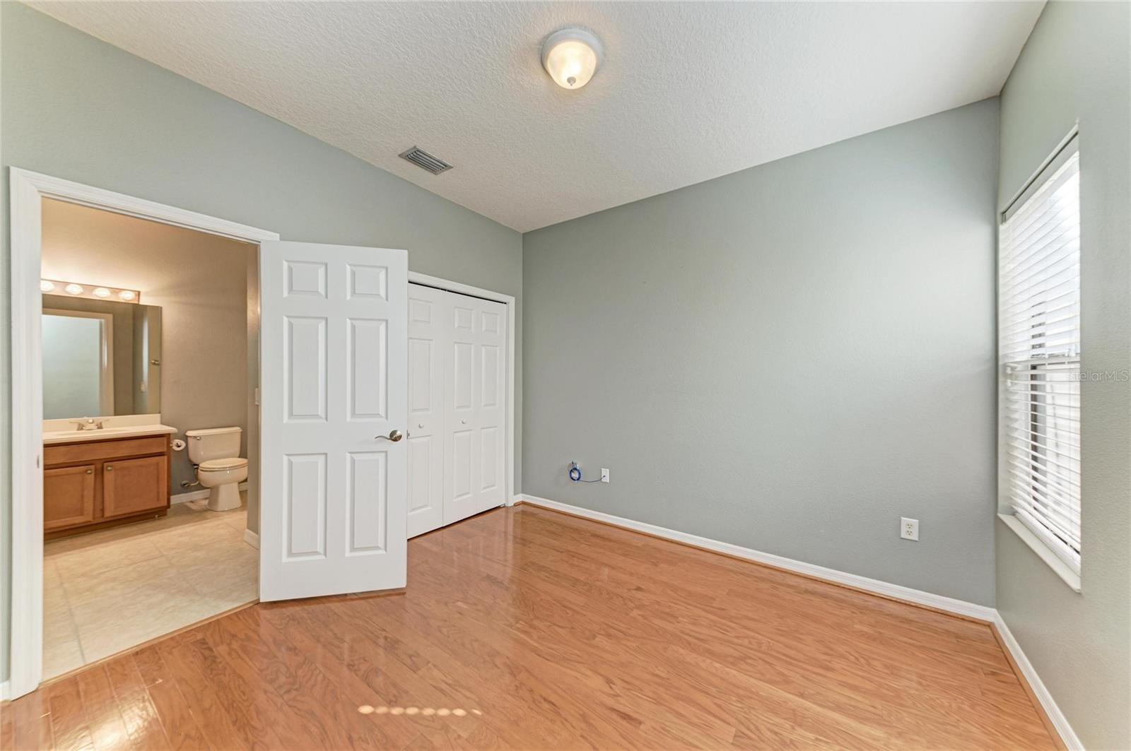 PALMA SOLA TRACE - Residential