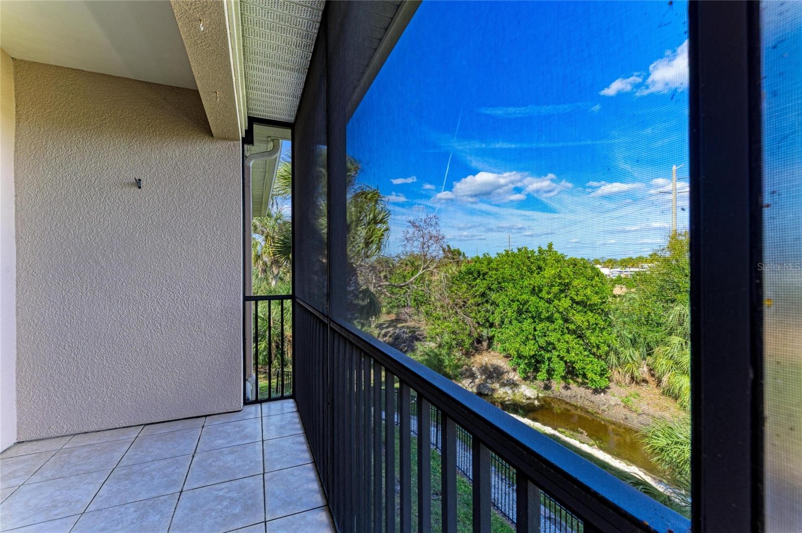 PALMA SOLA TRACE - Residential