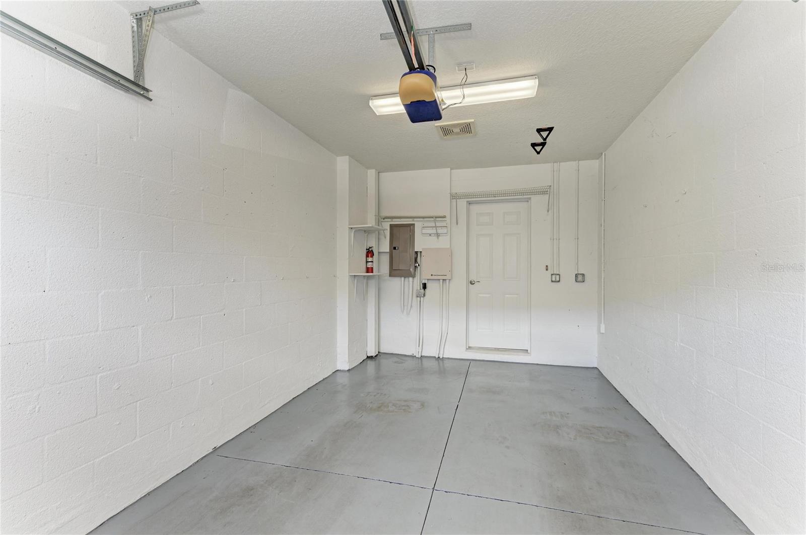 PALMA SOLA TRACE - Residential