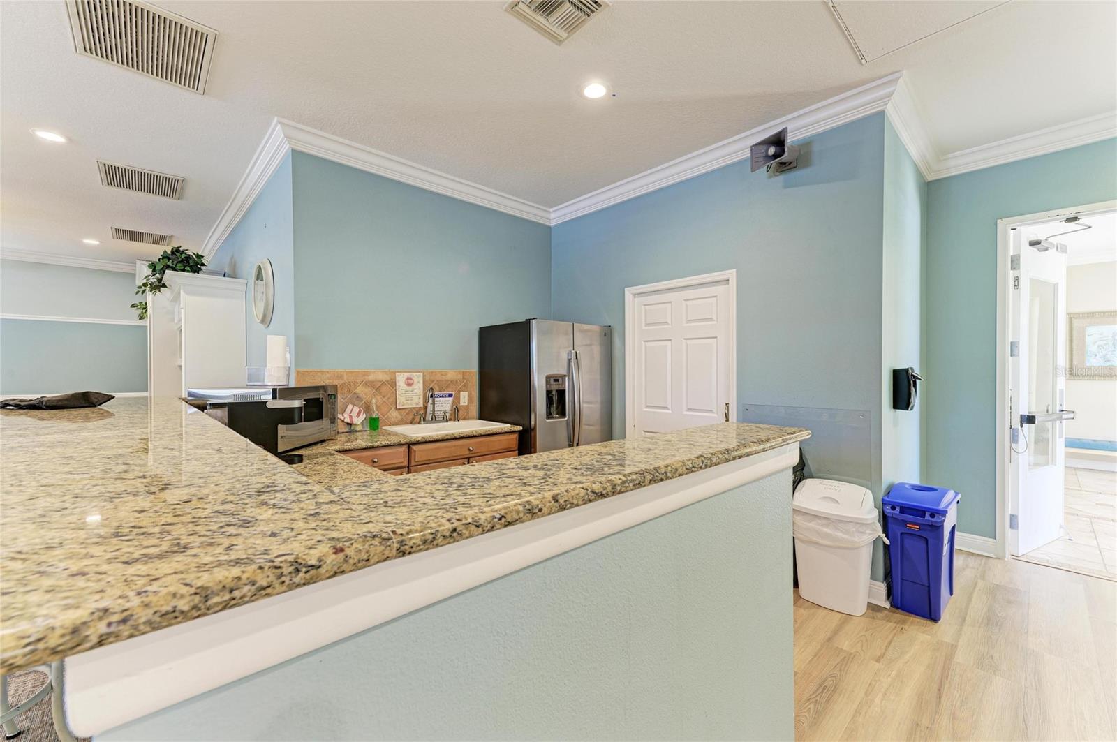 PALMA SOLA TRACE - Residential