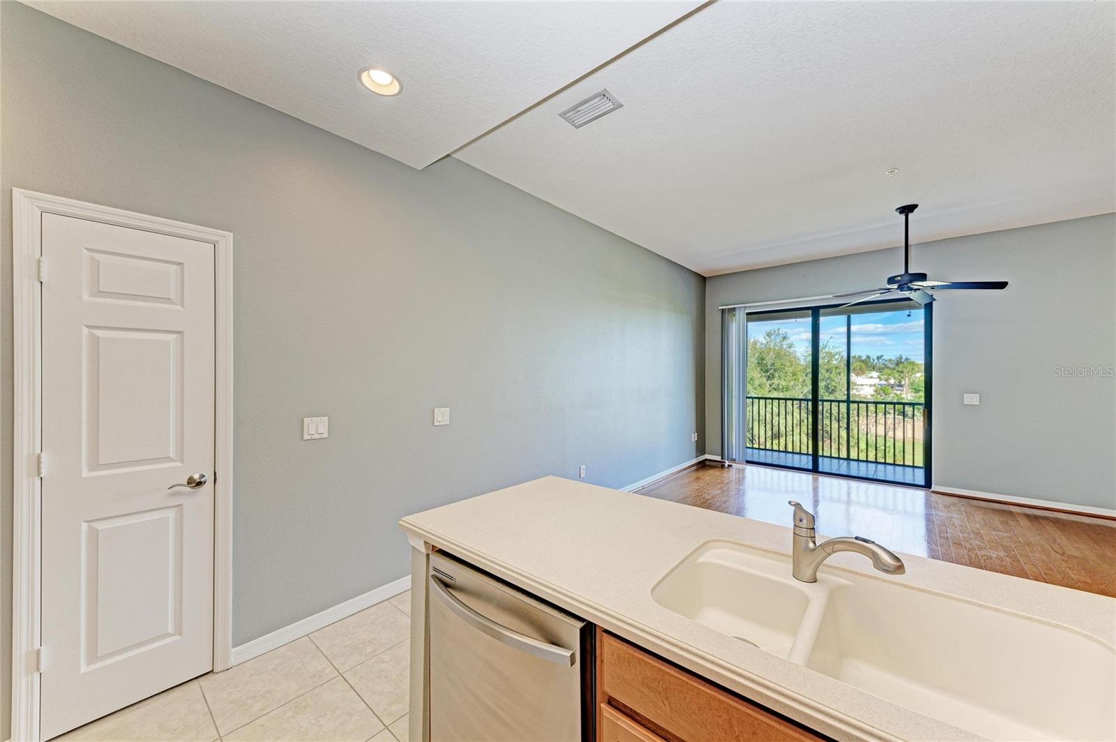 PALMA SOLA TRACE - Residential