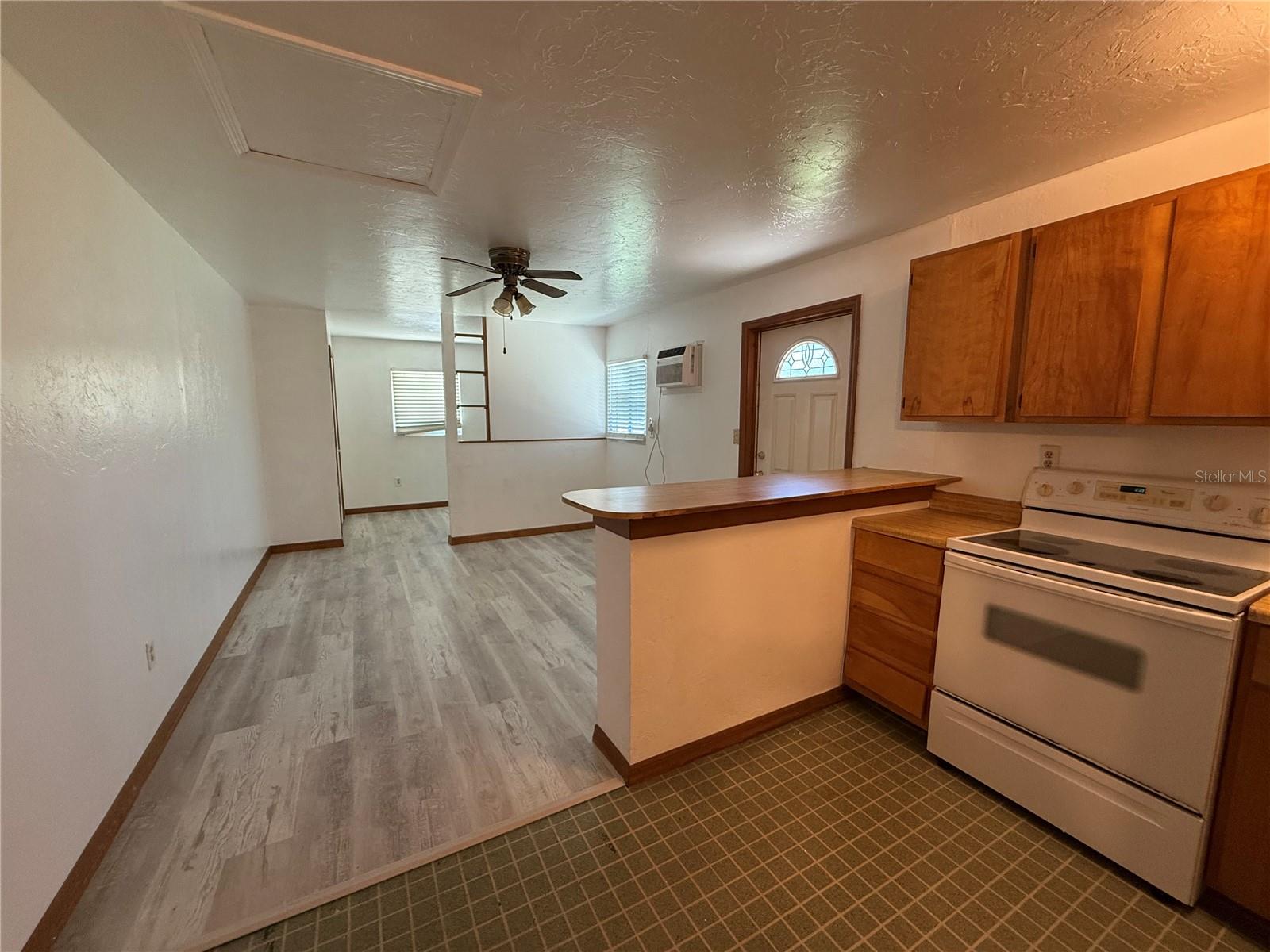 BONITA MANOR - Residential Lease