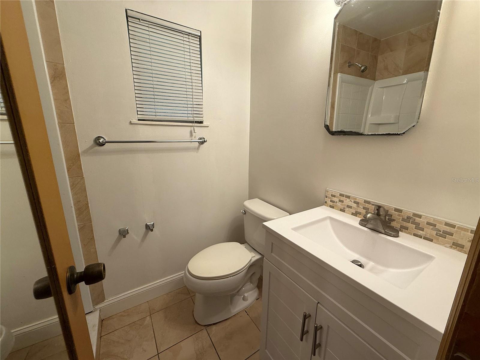 BONITA MANOR - Residential Lease