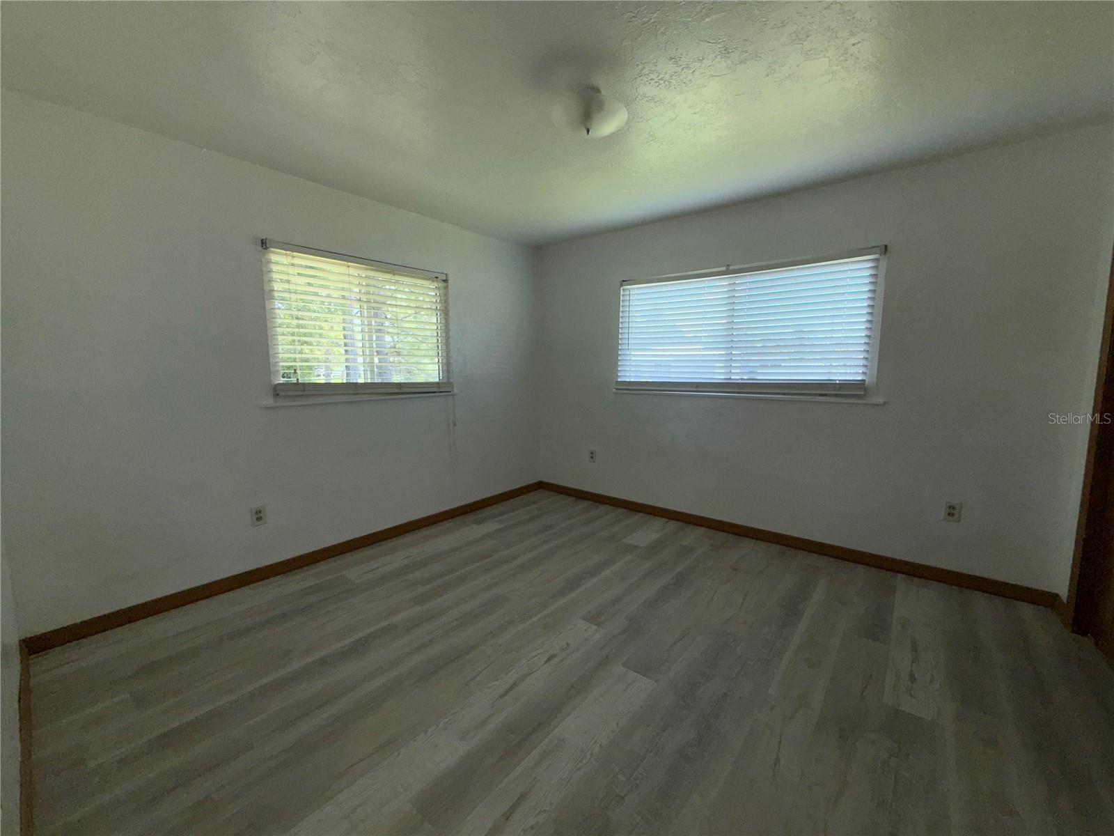 BONITA MANOR - Residential Lease