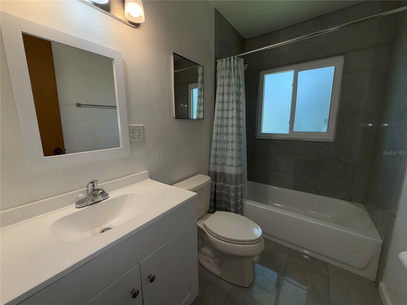 BONITA MANOR - Residential Lease