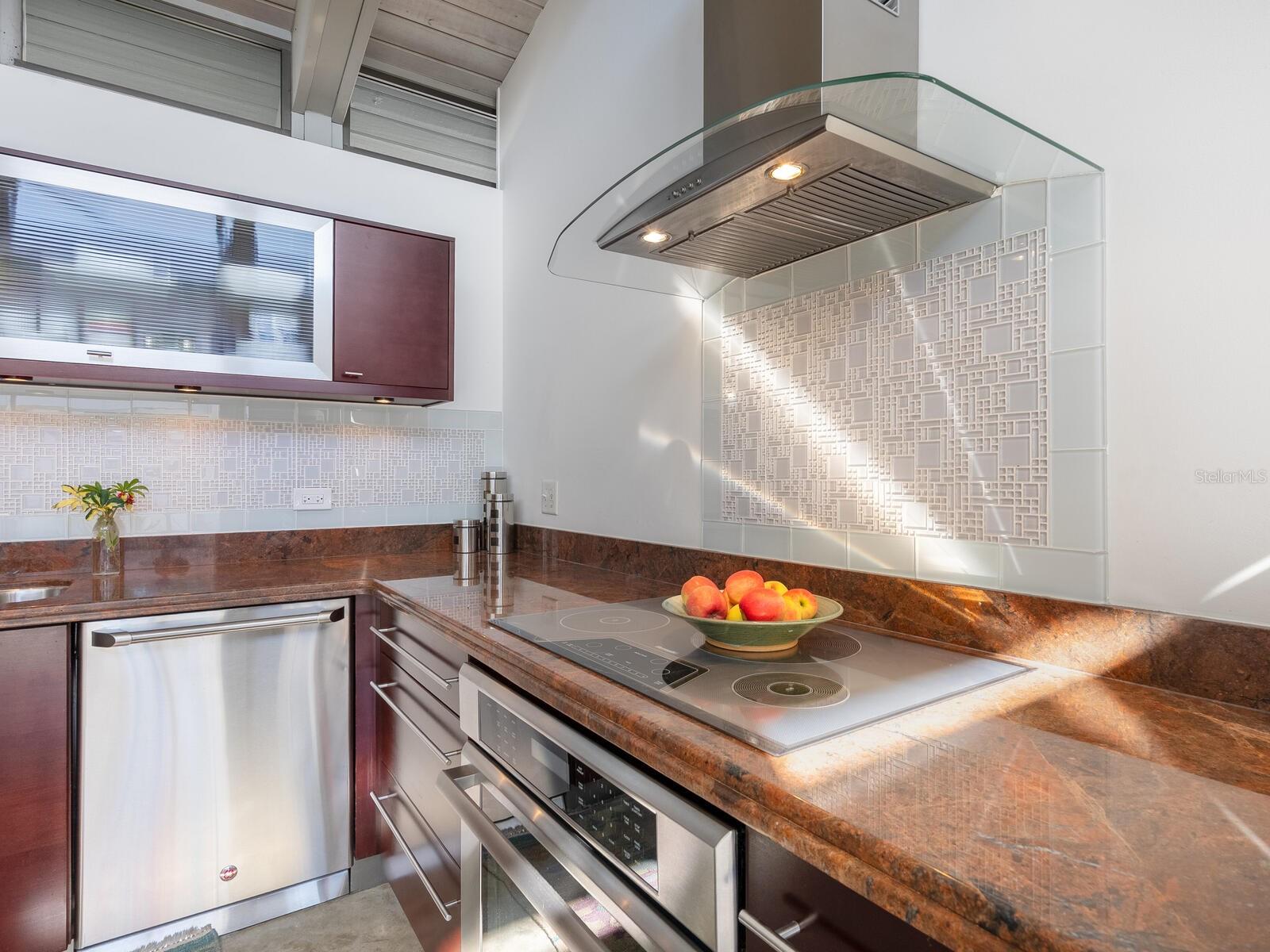 WHITFIELD COUNTRY CLUB ESTATES 1 - Residential