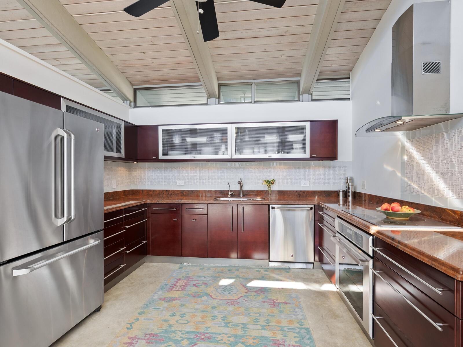 WHITFIELD COUNTRY CLUB ESTATES 1 - Residential