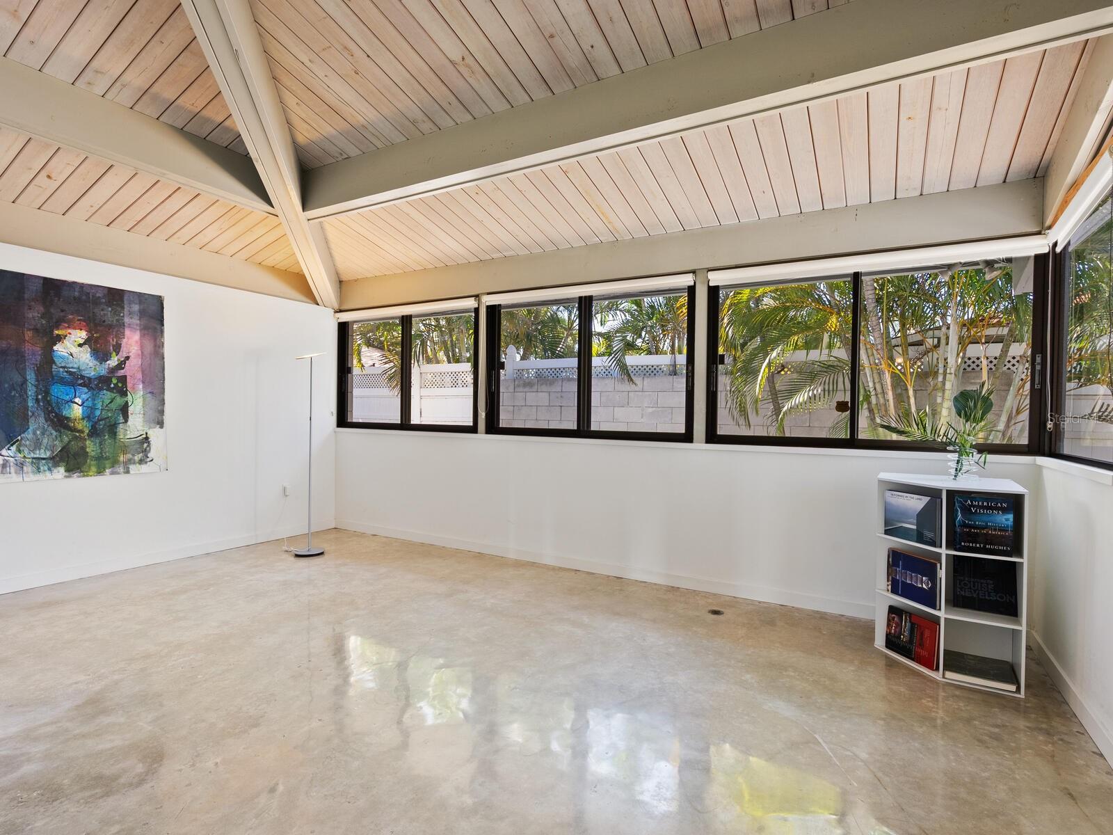 WHITFIELD COUNTRY CLUB ESTATES 1 - Residential