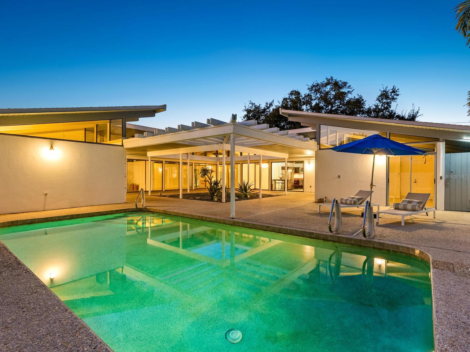 WHITFIELD COUNTRY CLUB ESTATES 1 - Residential