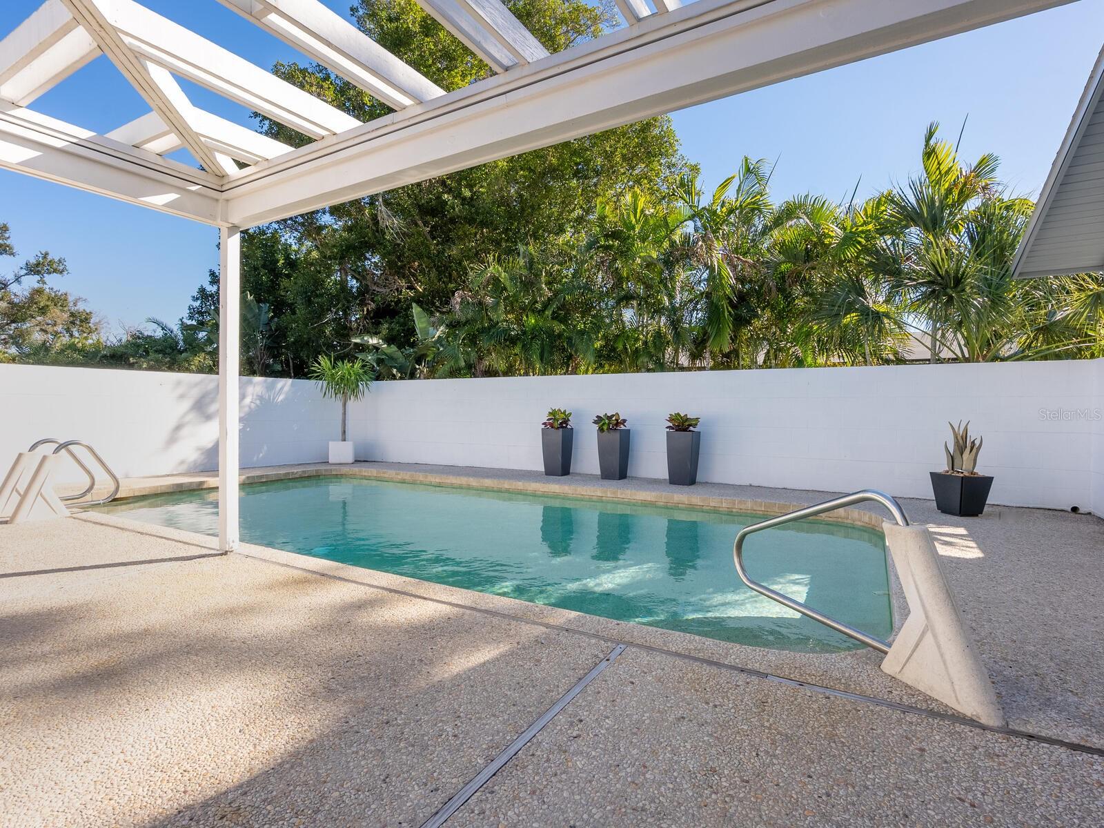 WHITFIELD COUNTRY CLUB ESTATES 1 - Residential