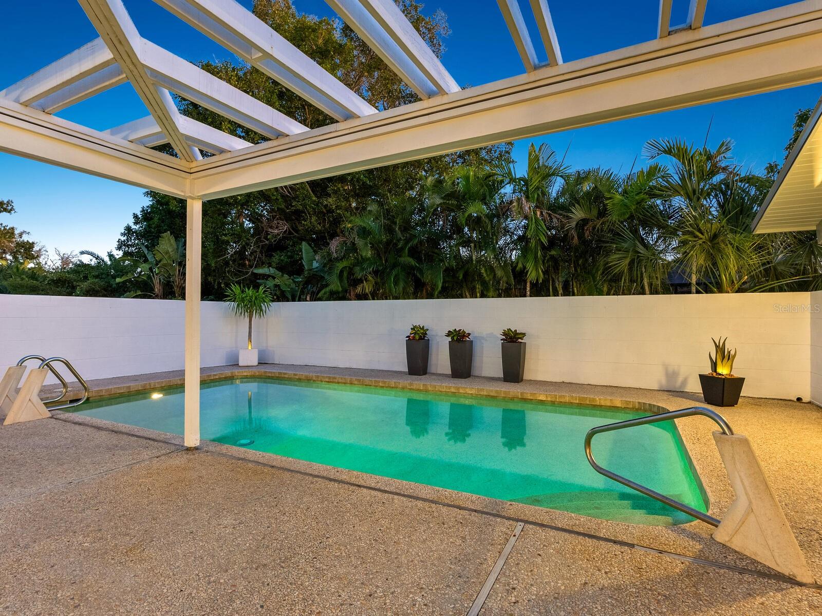 WHITFIELD COUNTRY CLUB ESTATES 1 - Residential