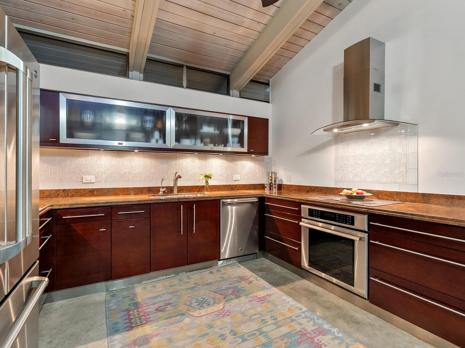 WHITFIELD COUNTRY CLUB ESTATES 1 - Residential