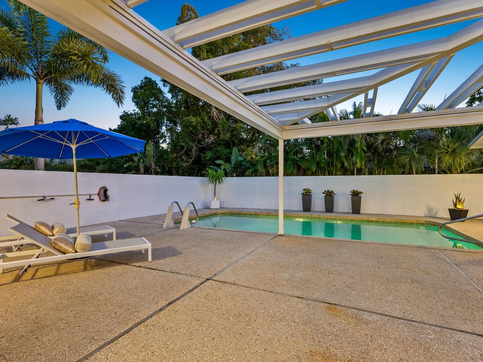 WHITFIELD COUNTRY CLUB ESTATES 1 - Residential