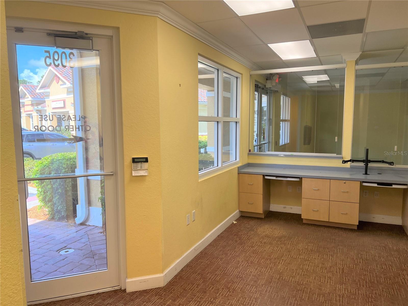 BOBCAT SQUARE PH 1 - Commercial Lease