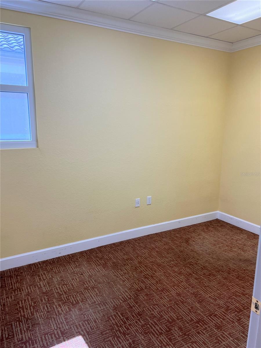 BOBCAT SQUARE PH 1 - Commercial Lease