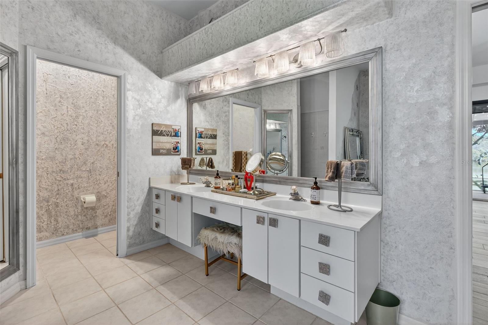 OLD HARBOR PLACE - Residential