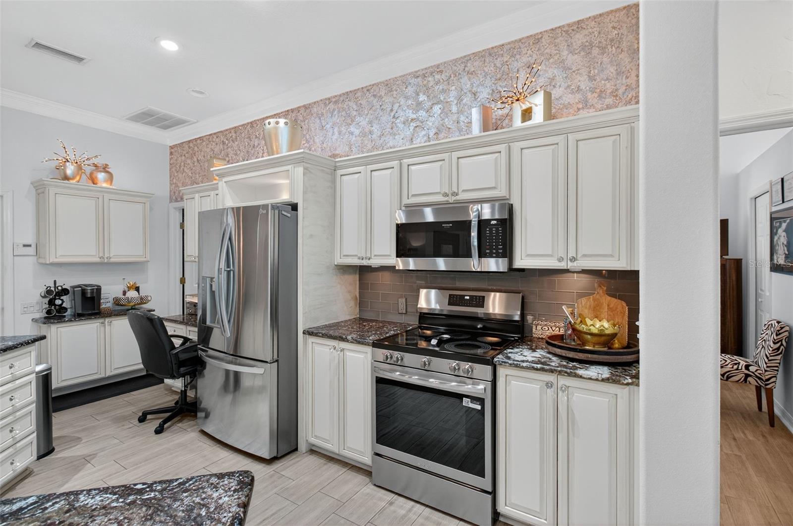 OLD HARBOR PLACE - Residential