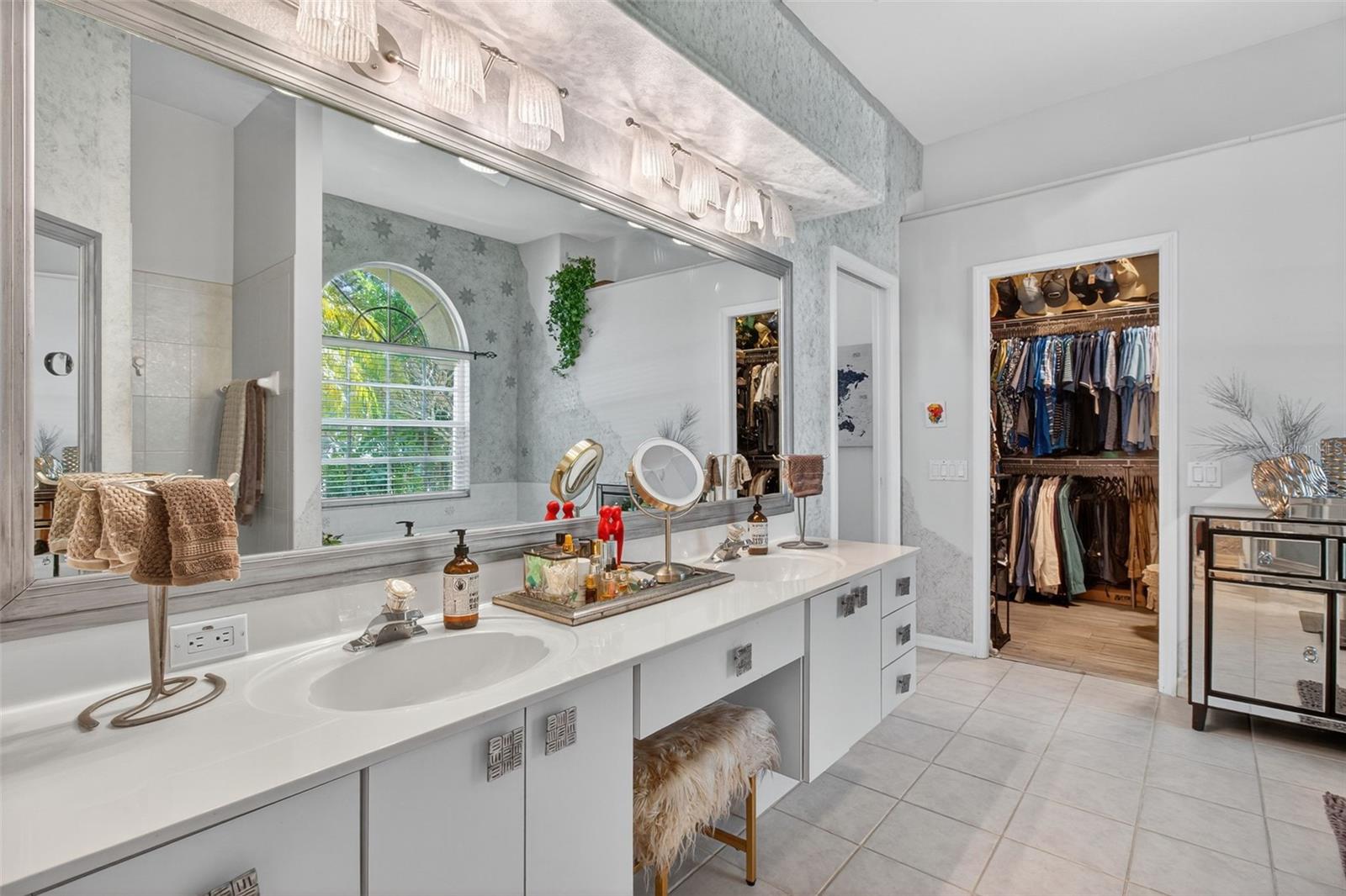 OLD HARBOR PLACE - Residential